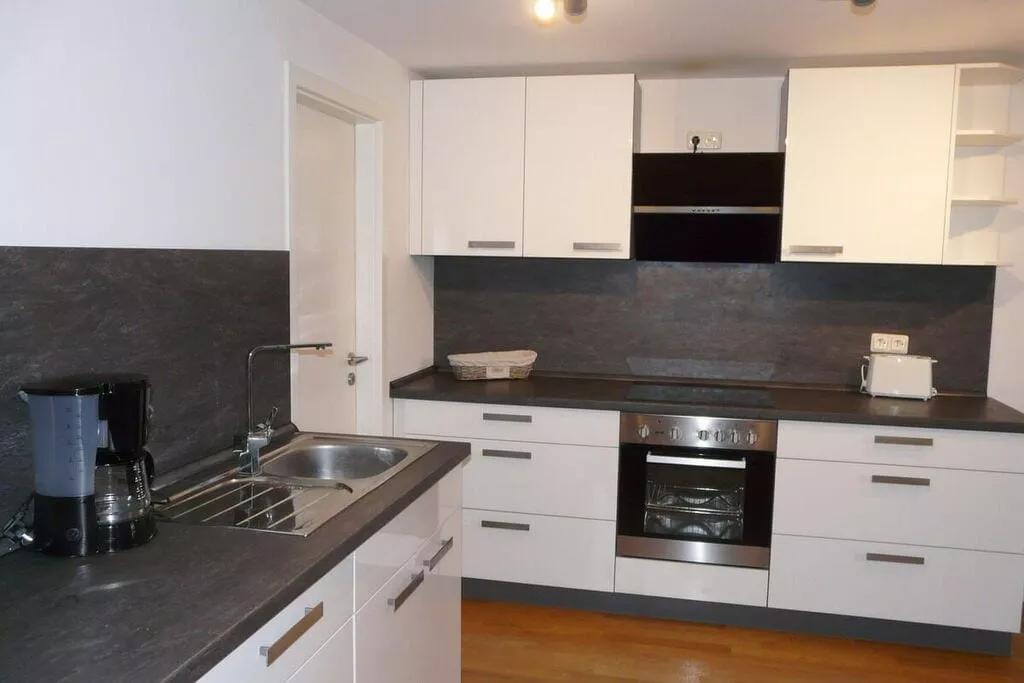 284752-Kitchen