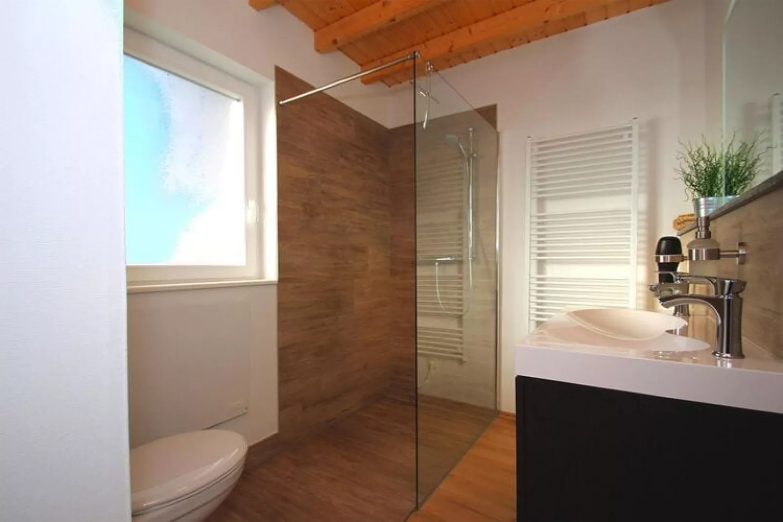 Bungalow am Partwitzer See-Bathroom