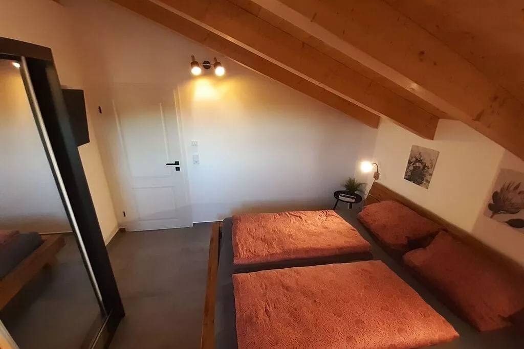 470294-Bedroom