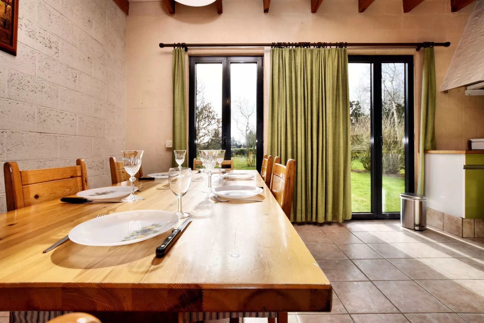 La Buse-Dining room