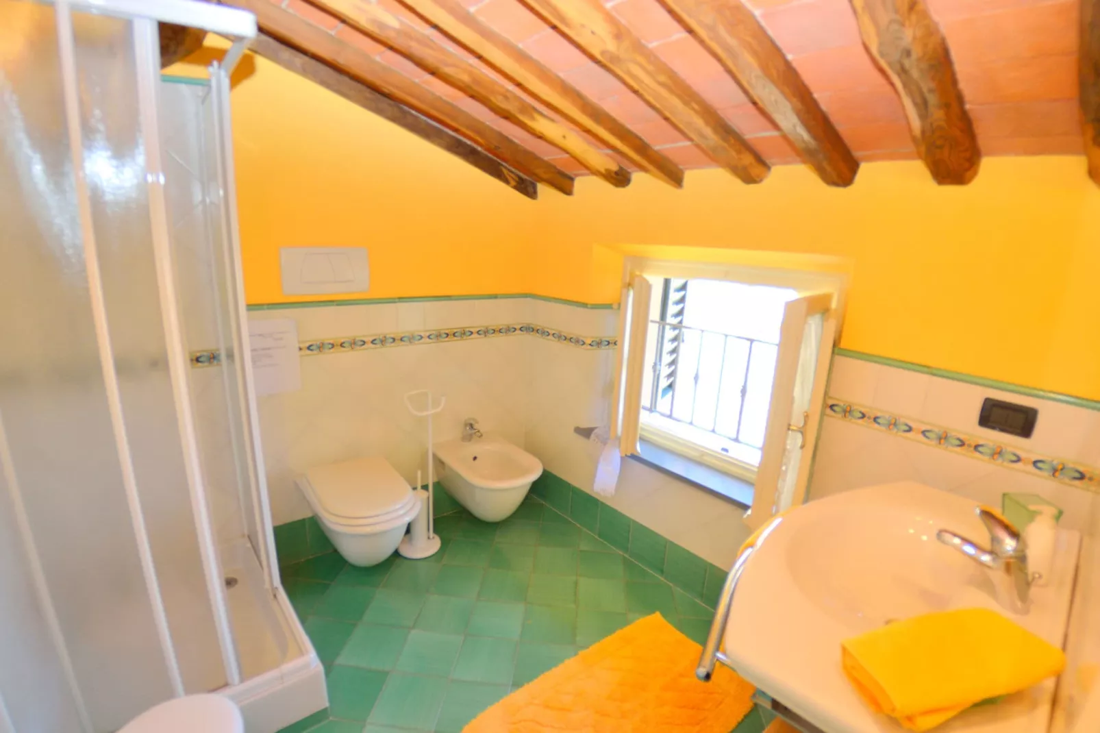 Alda-Bathroom