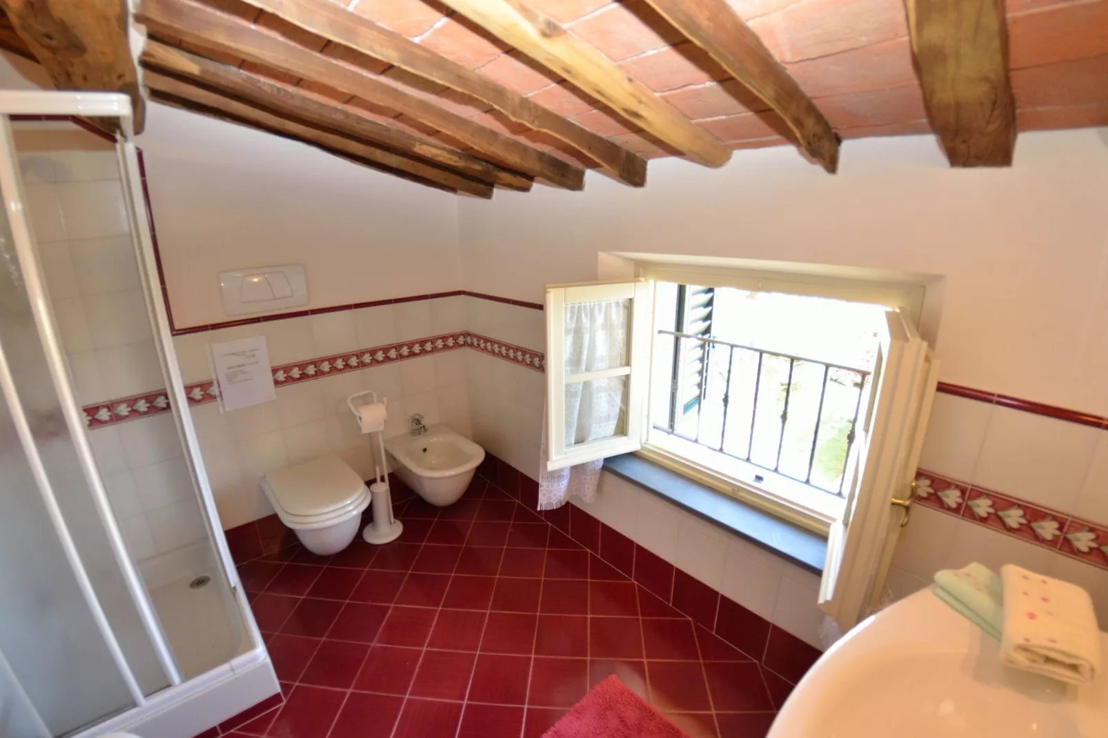 Alda-Bathroom