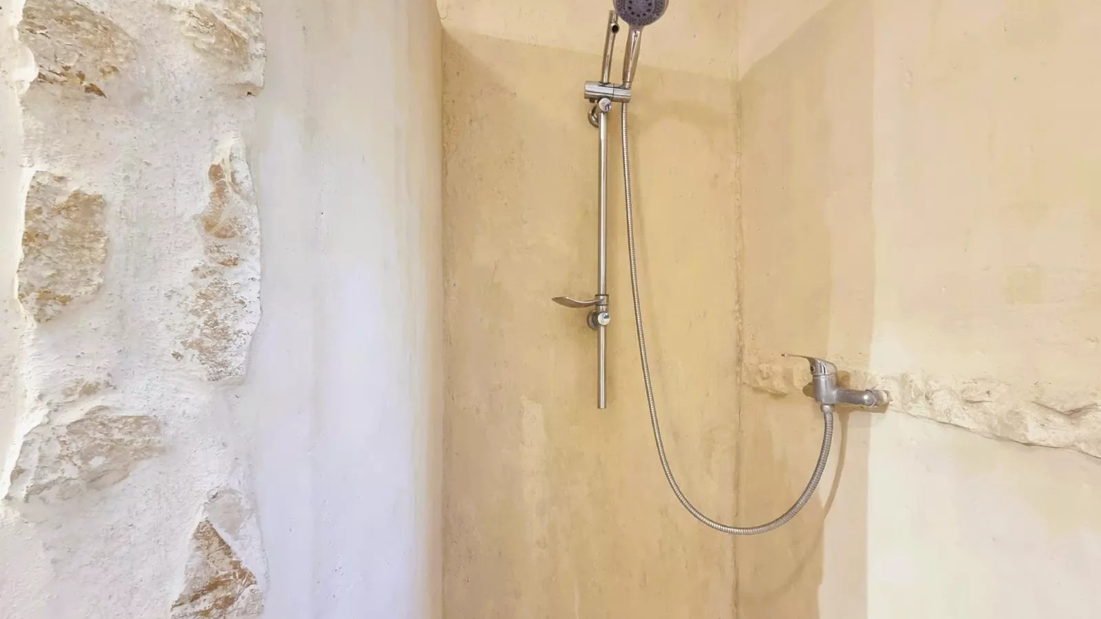 Soleil OC-Bathroom