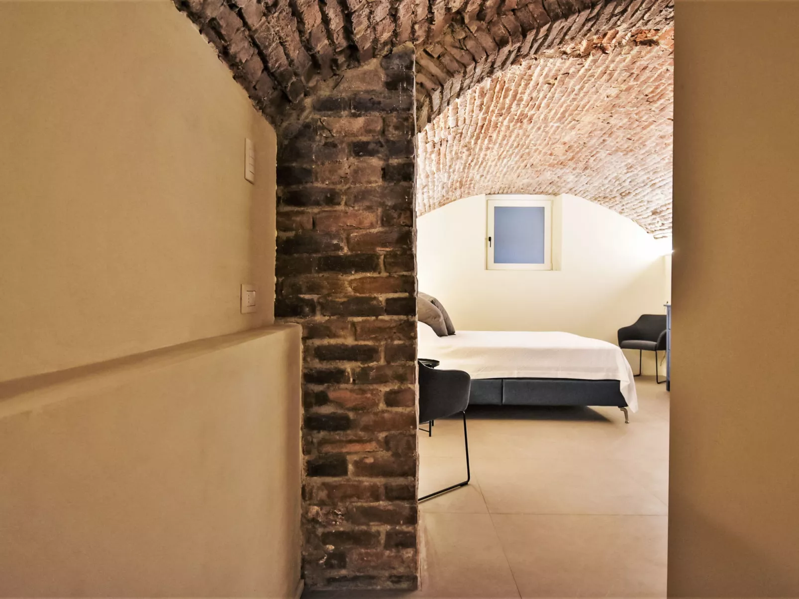 Crocetta Courtyard-Inside