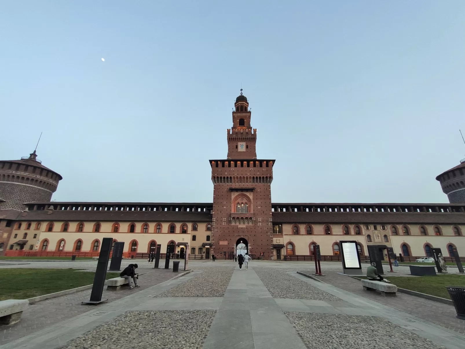 Crocetta Courtyard-Area