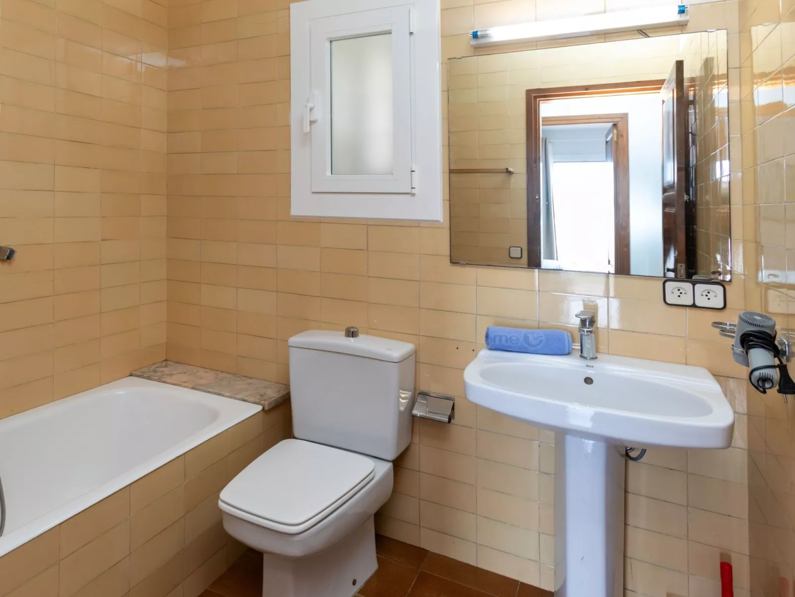 Rec de Canet-Inside