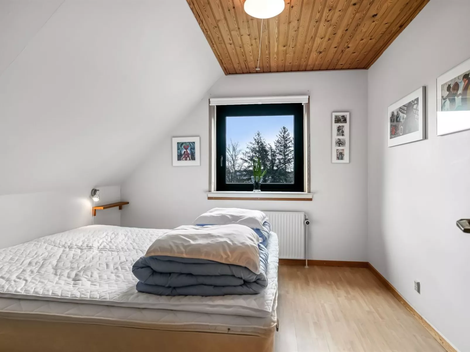 "Ognen" - 1.5km from the sea-Inside