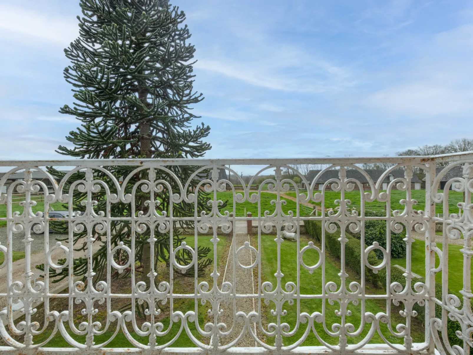 Le Domaine du Vasouy-Outside