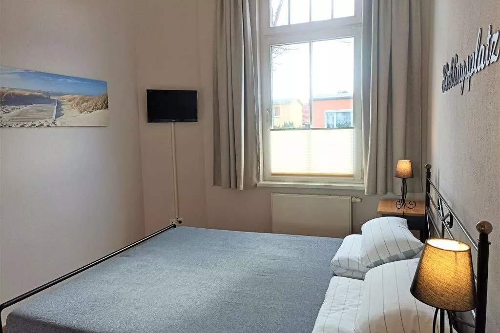 118658-Bedroom