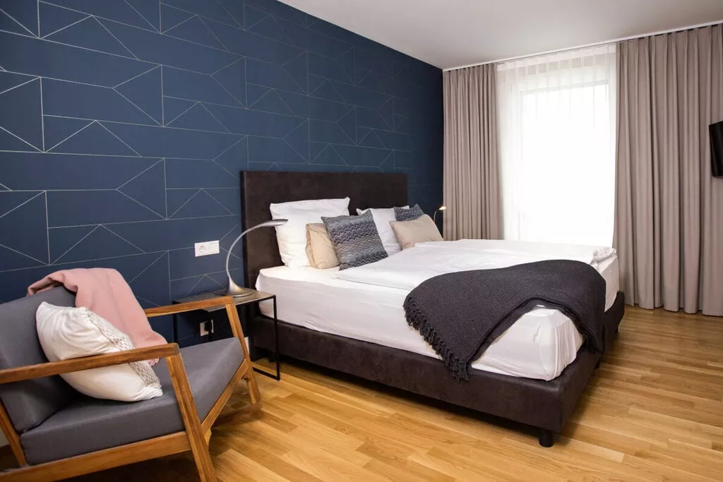212921-Bedroom