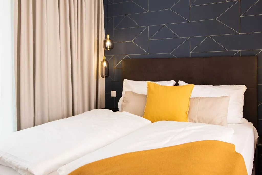 216878-Bedroom
