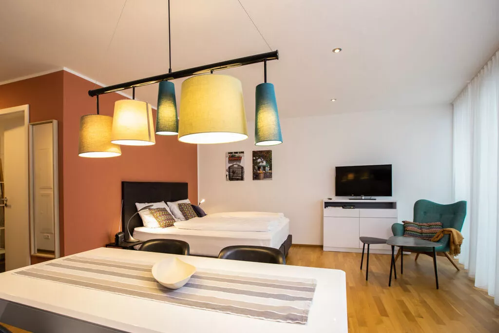 216890-Schlafzimmer