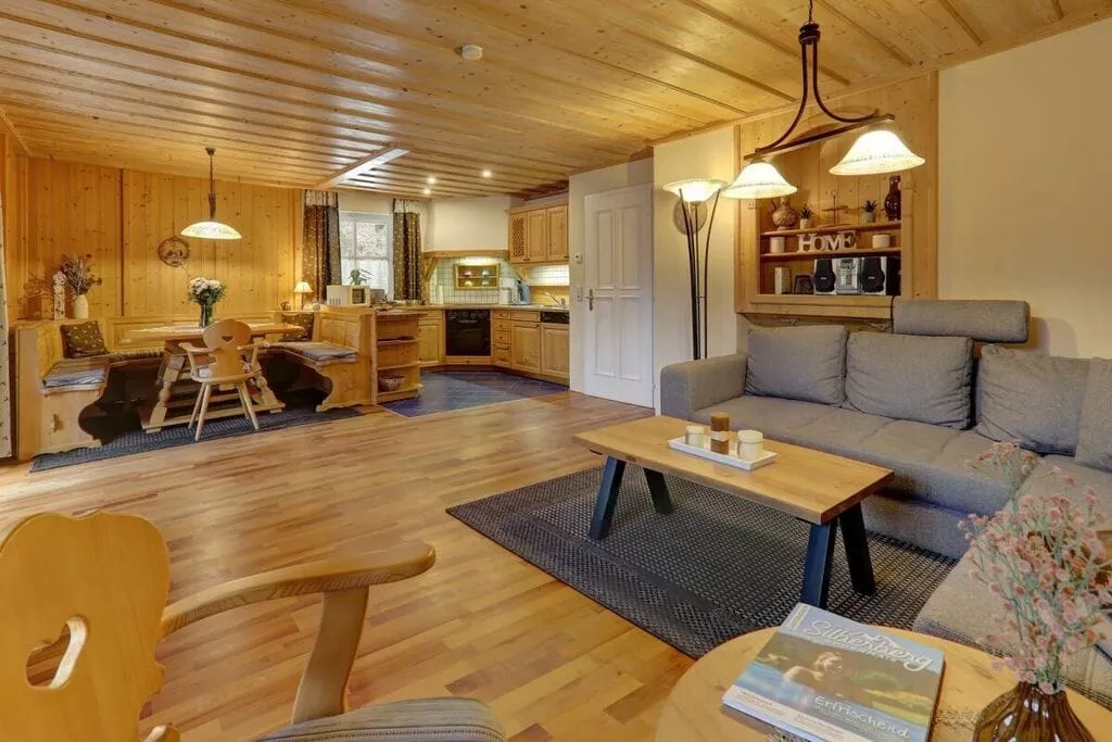 466835-Living room