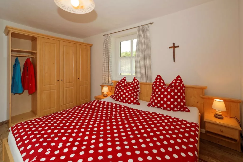 394157-Bedroom