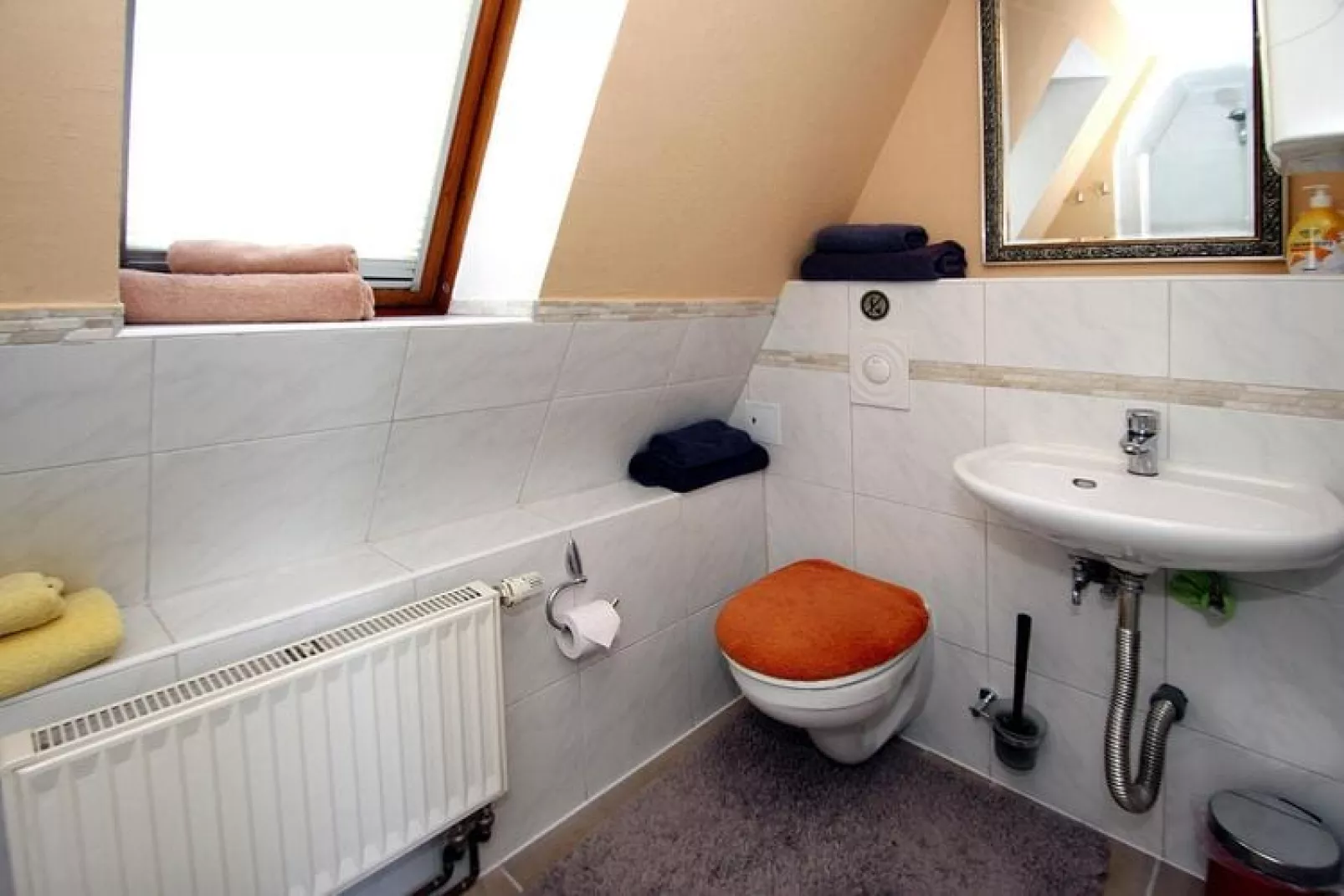 Unser Storchennest 2 Falkensee 42 qm-Bathroom