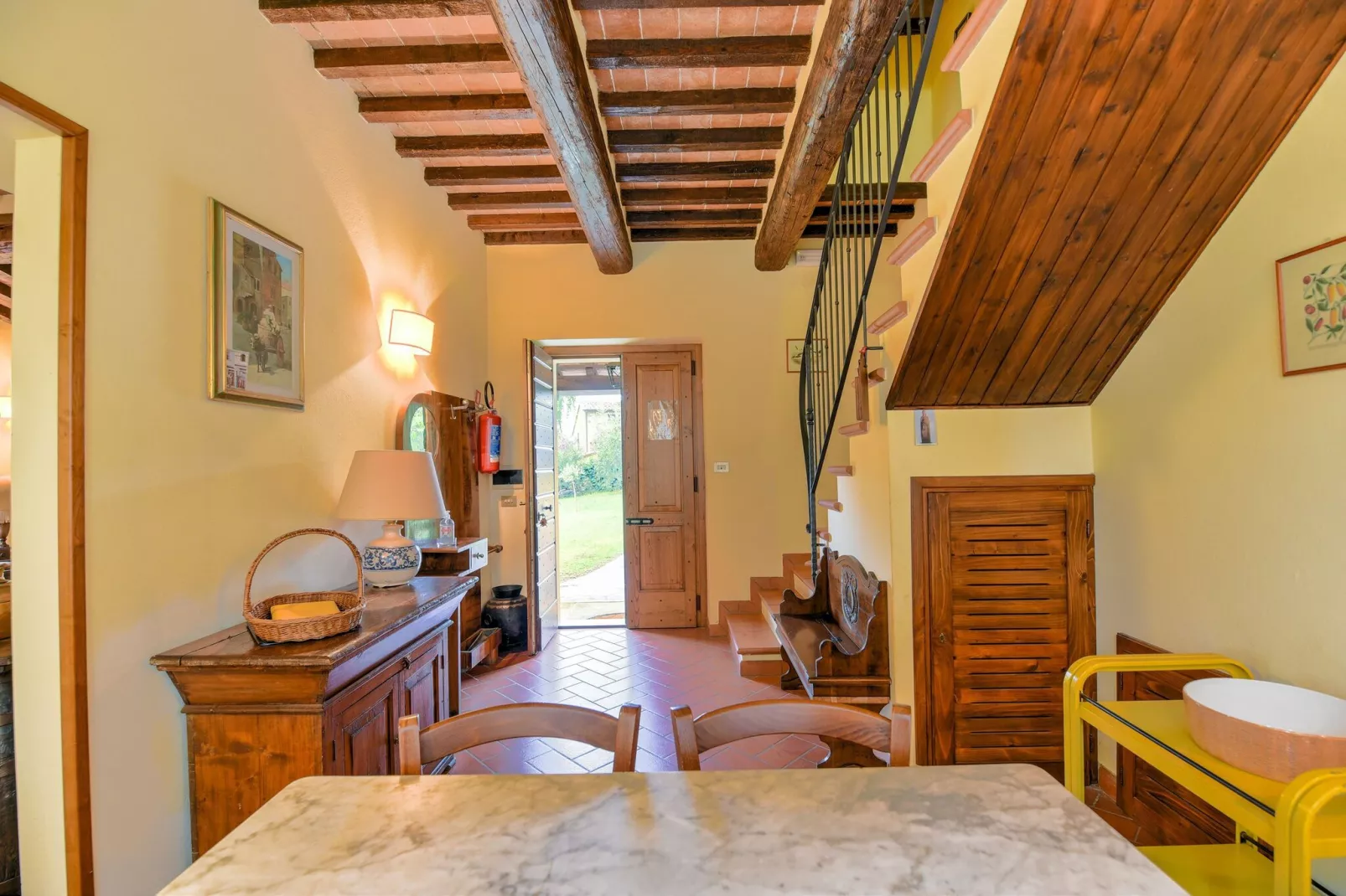 Il Fienile-Dining room