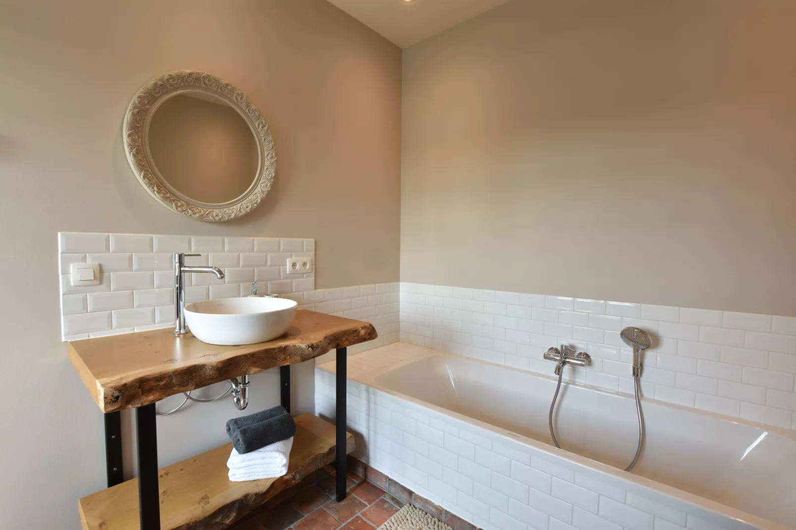 Gisèle-Bathroom