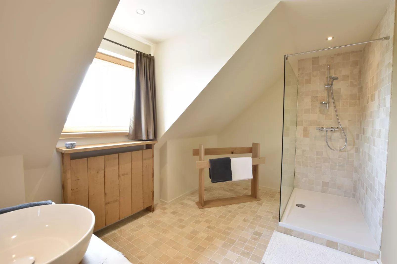 Gisèle-Bathroom
