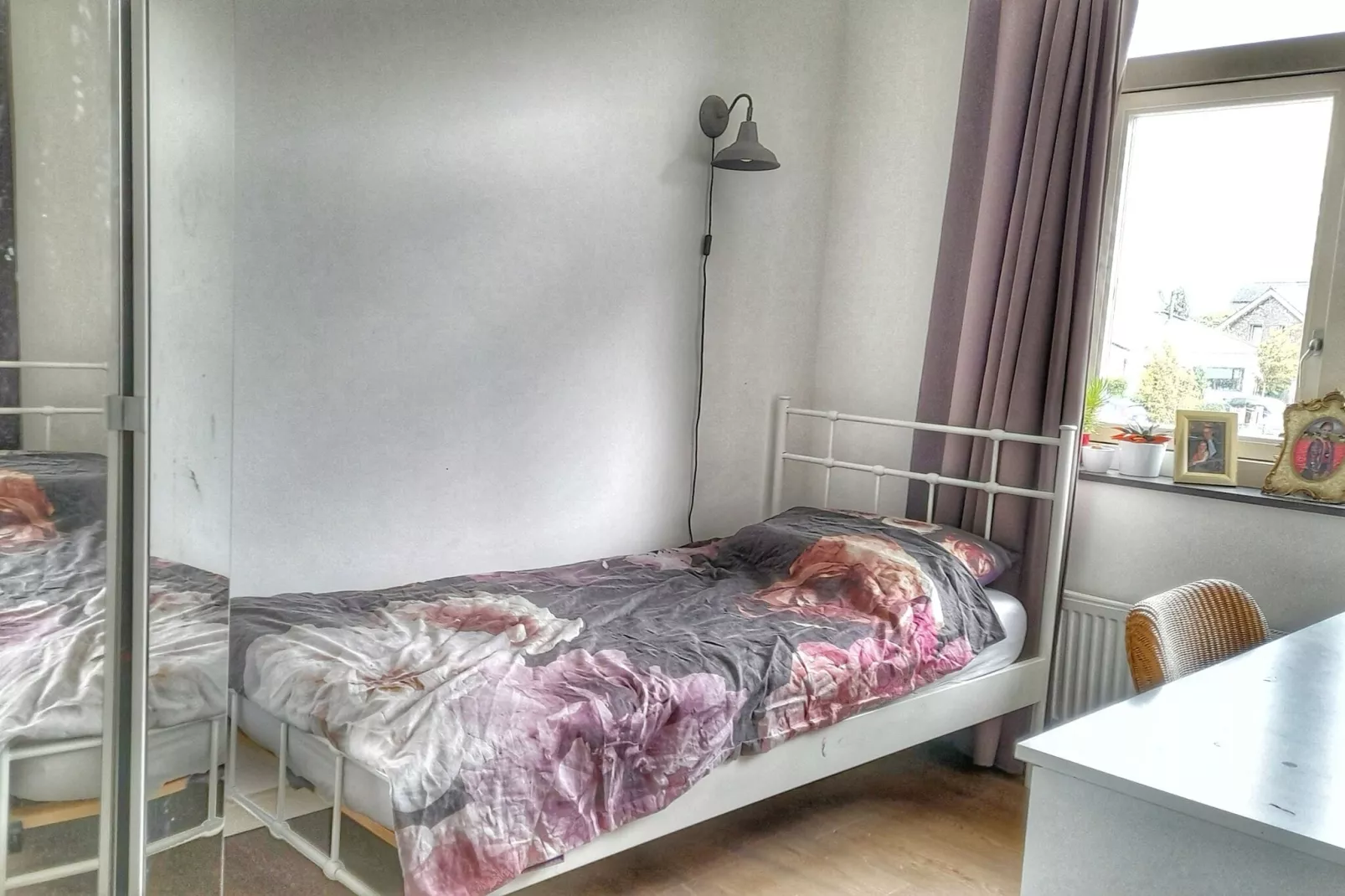 Modern Limmen-Bedroom