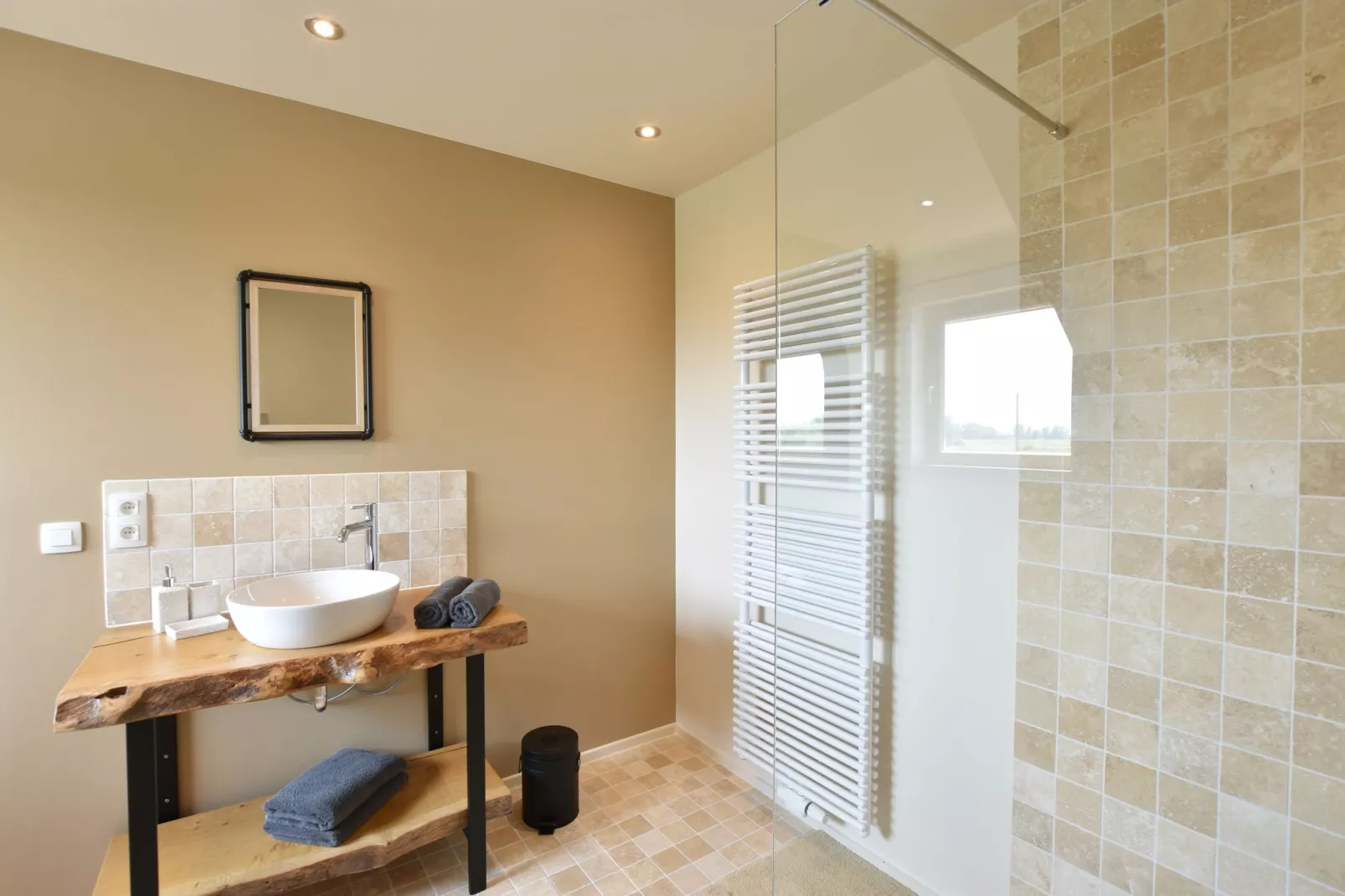 Gisèle-Bathroom