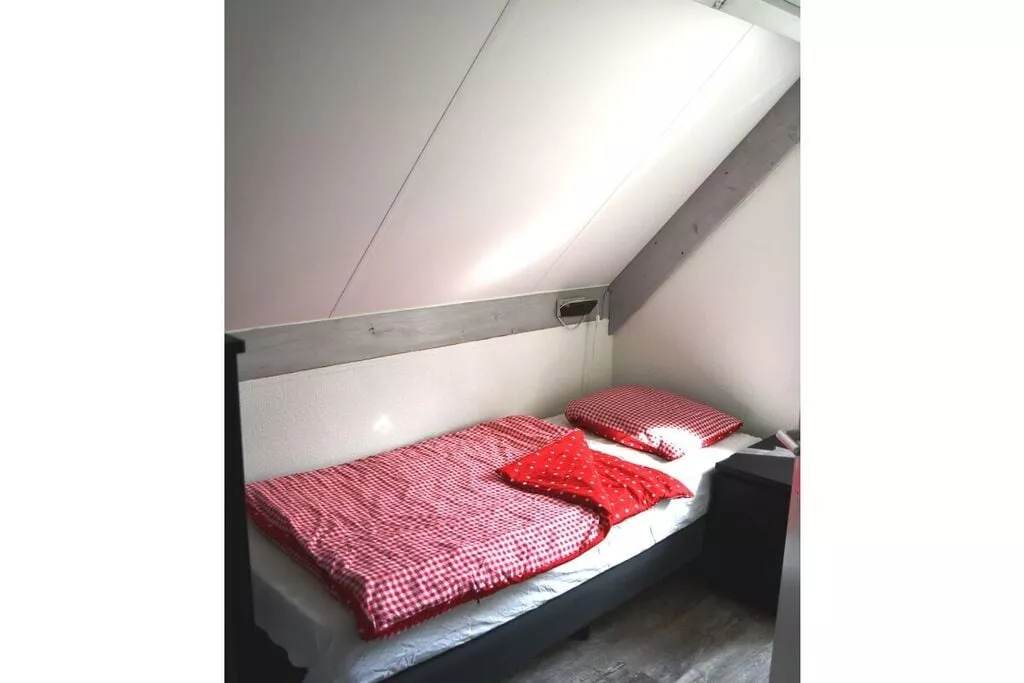 377716-Non étiqueté