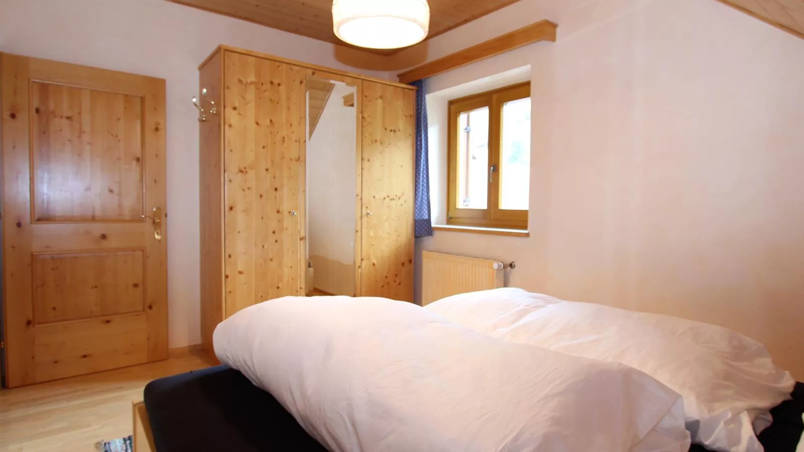 Hilde-Bedroom