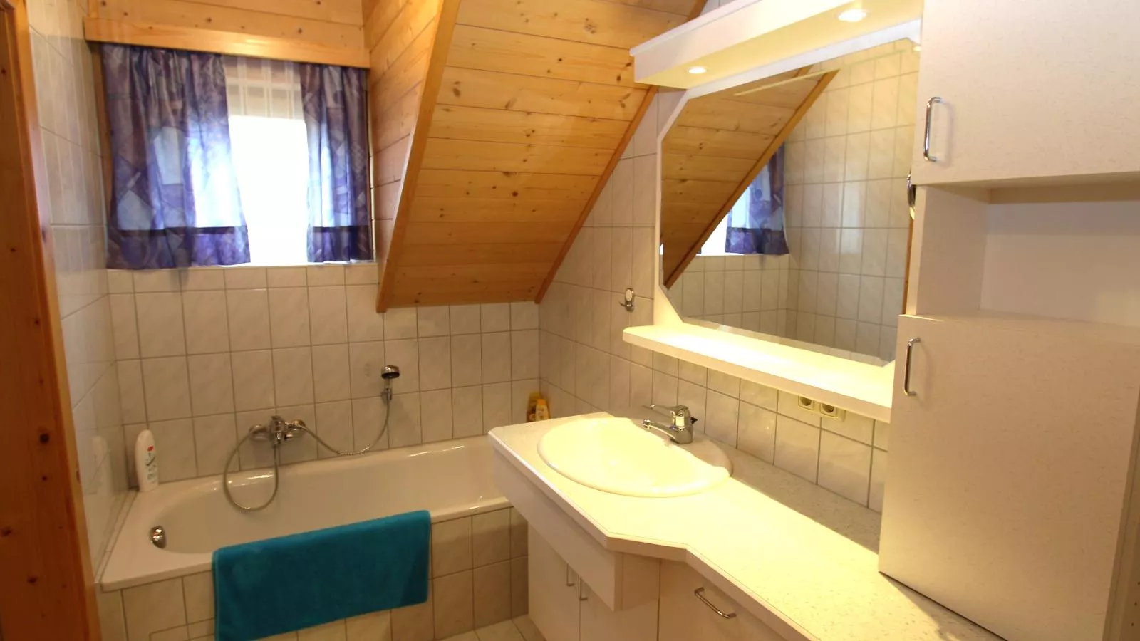 Hilde-Bathroom