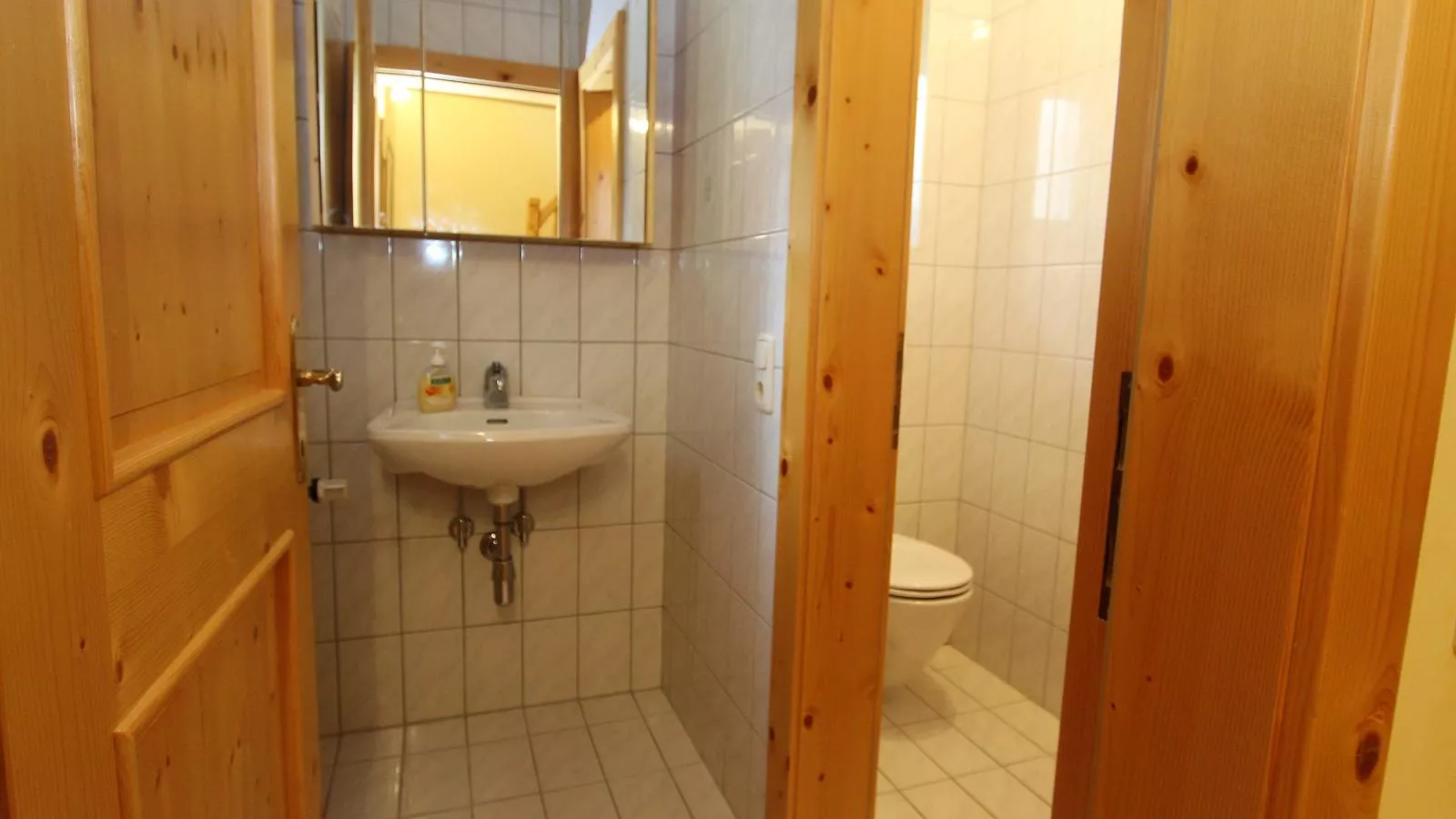 Hilde-Bathroom