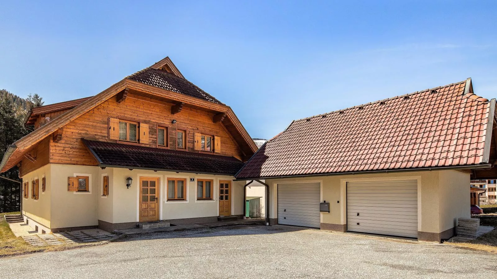 Hilde-Exterior summer