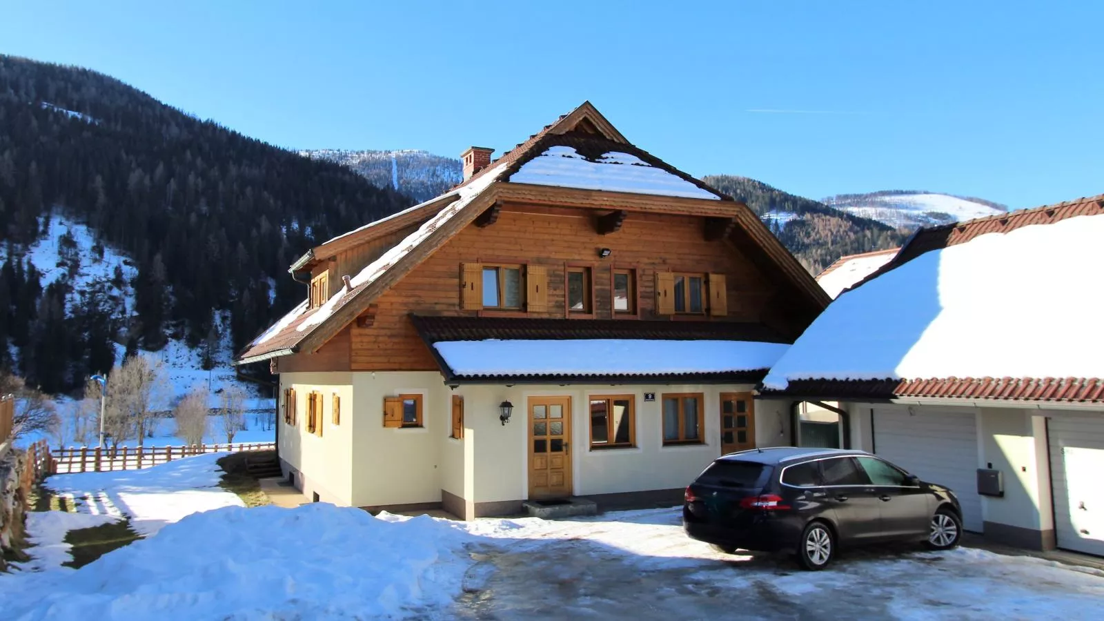 Hilde-Exterior winter