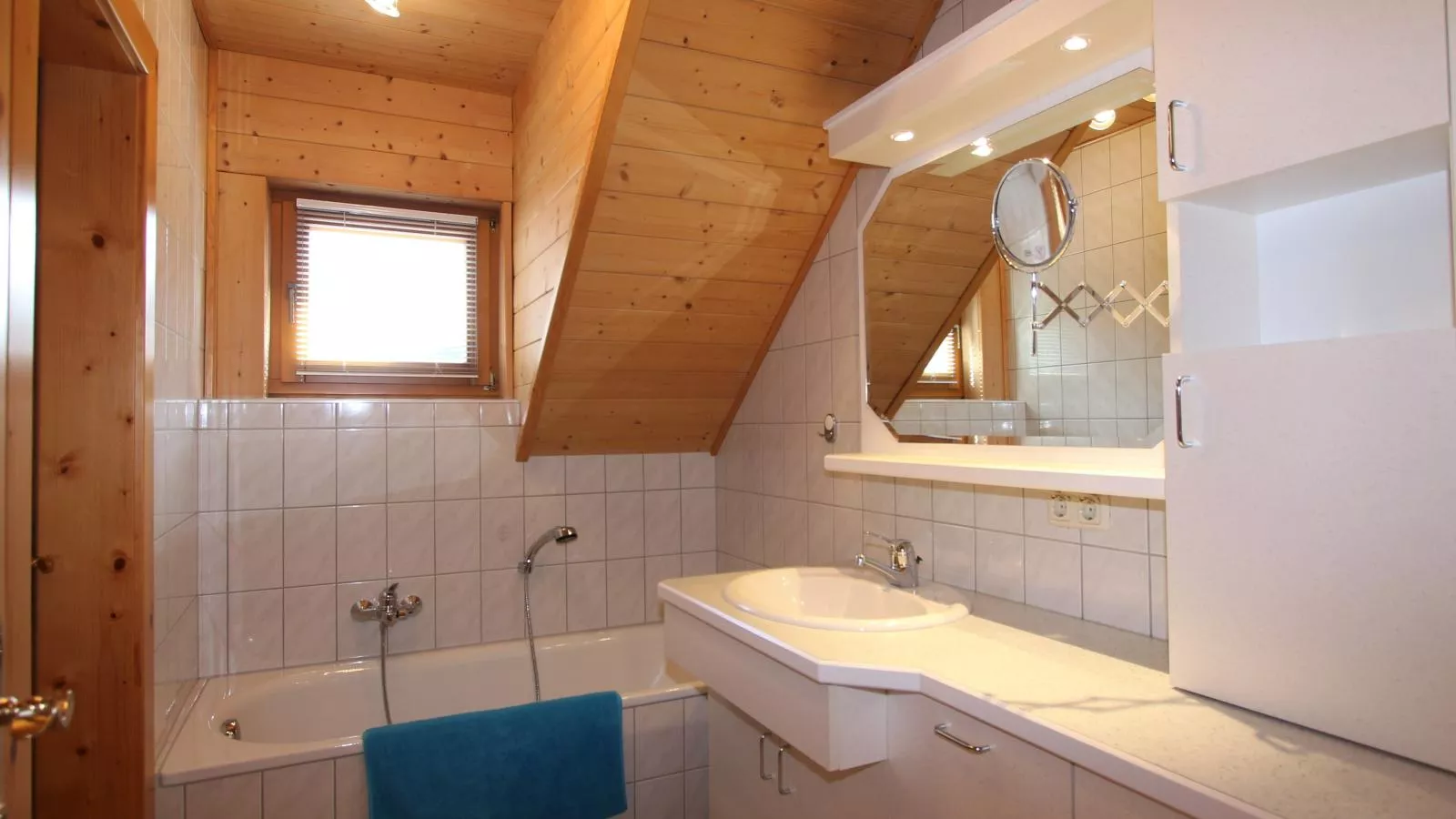 Hilde-Bathroom
