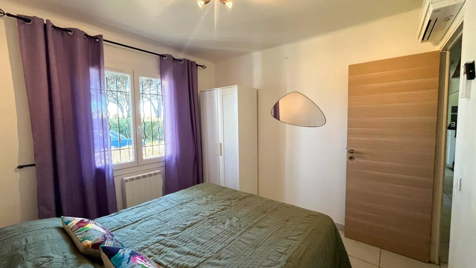 Les Myrtes-Bedroom