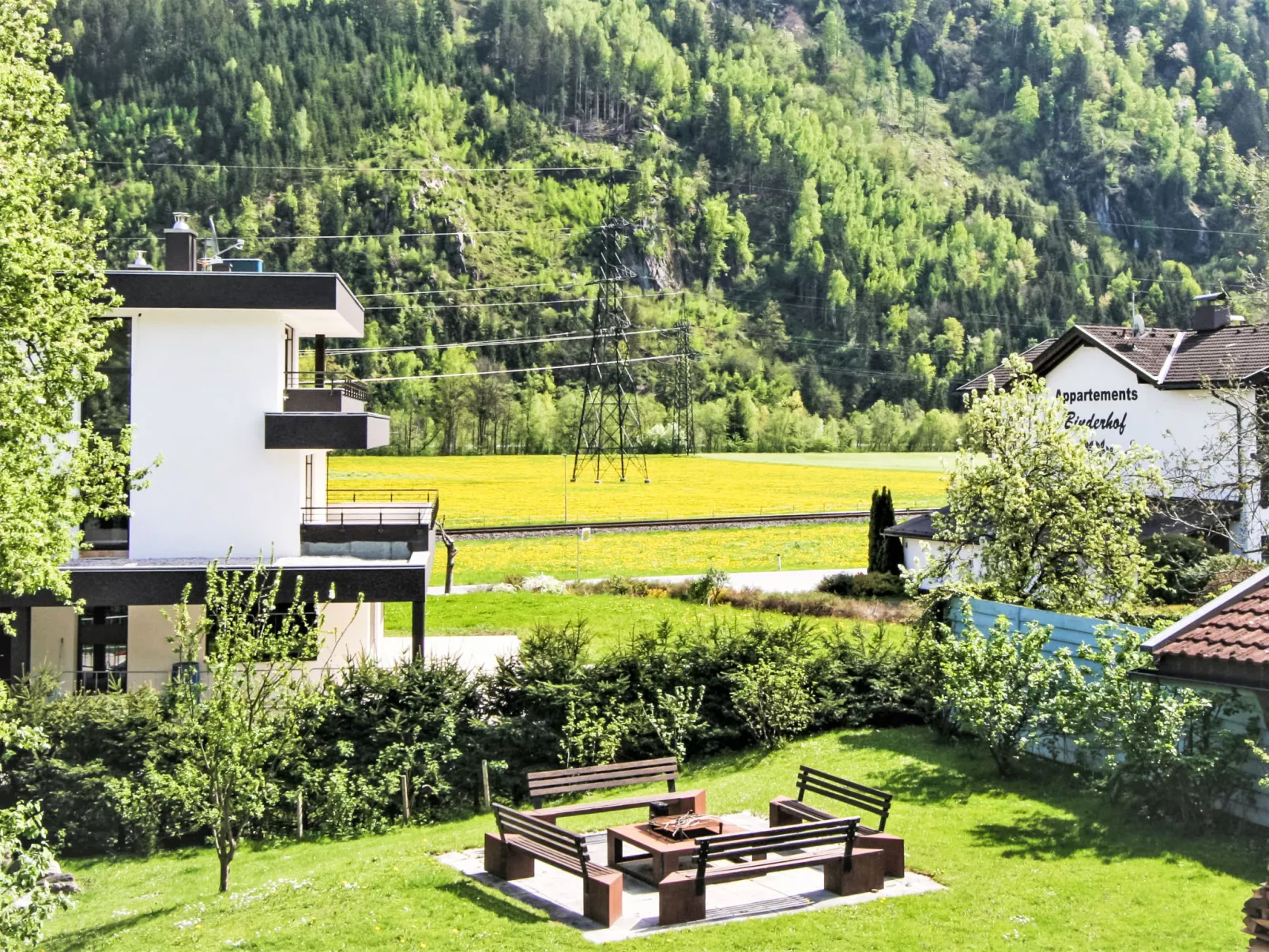 Apartment Wallischer Johann-Draußen