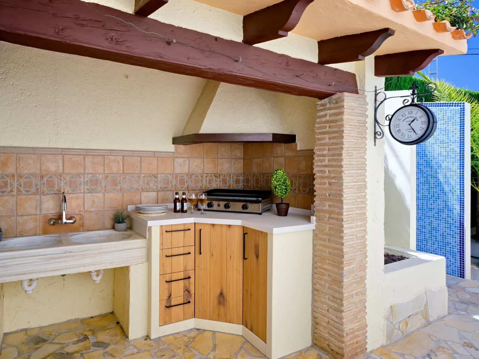 Villa La Colina-Outside