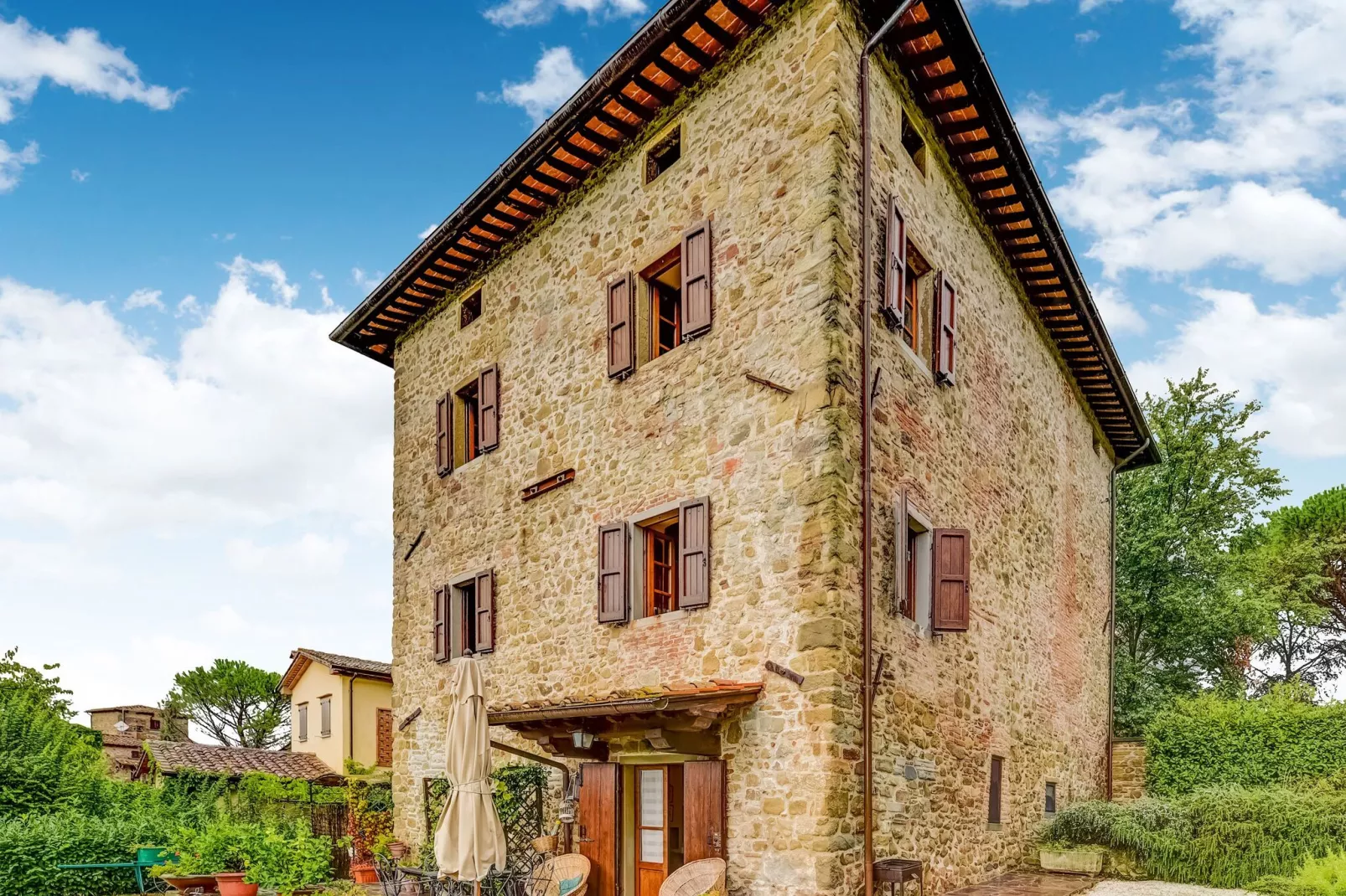 La Torre-Exterior in summer