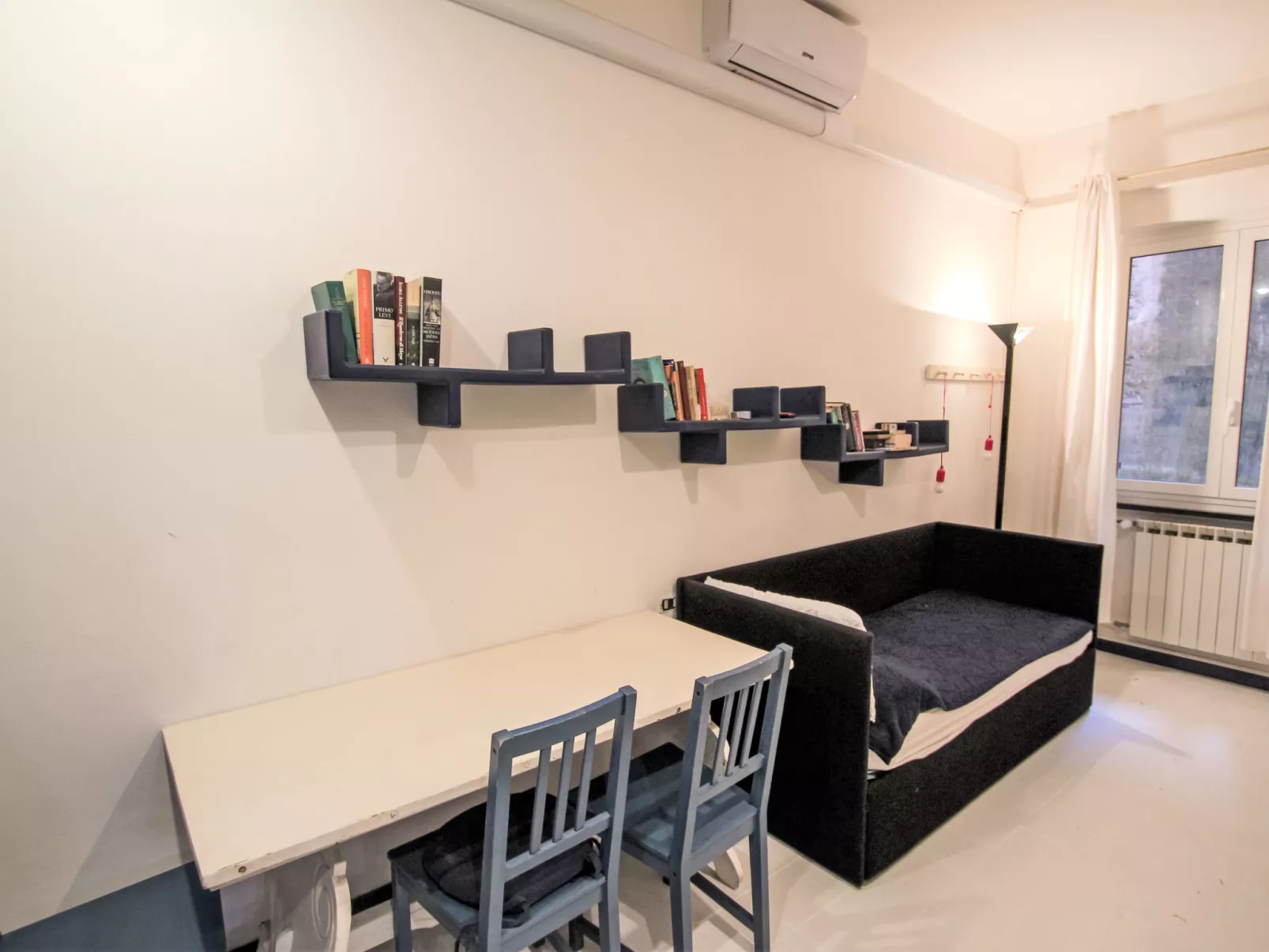 Apt 3-Dedans