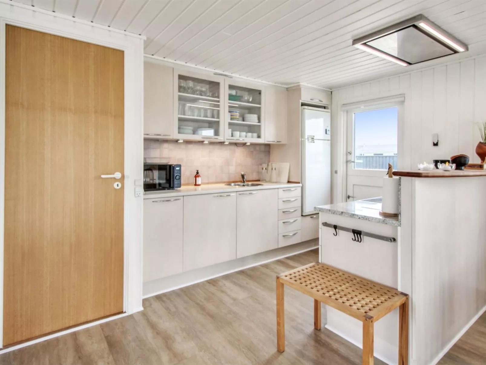 "Bentine" - 400m from the sea-Dedans