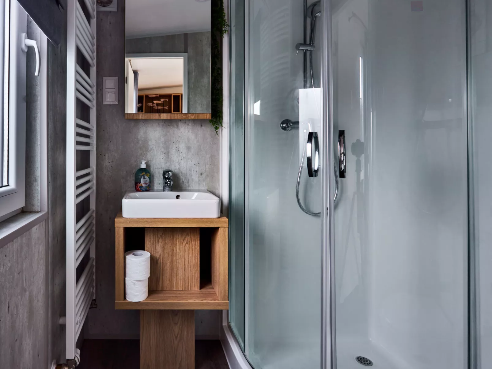 Tiny Haus Central-Inside
