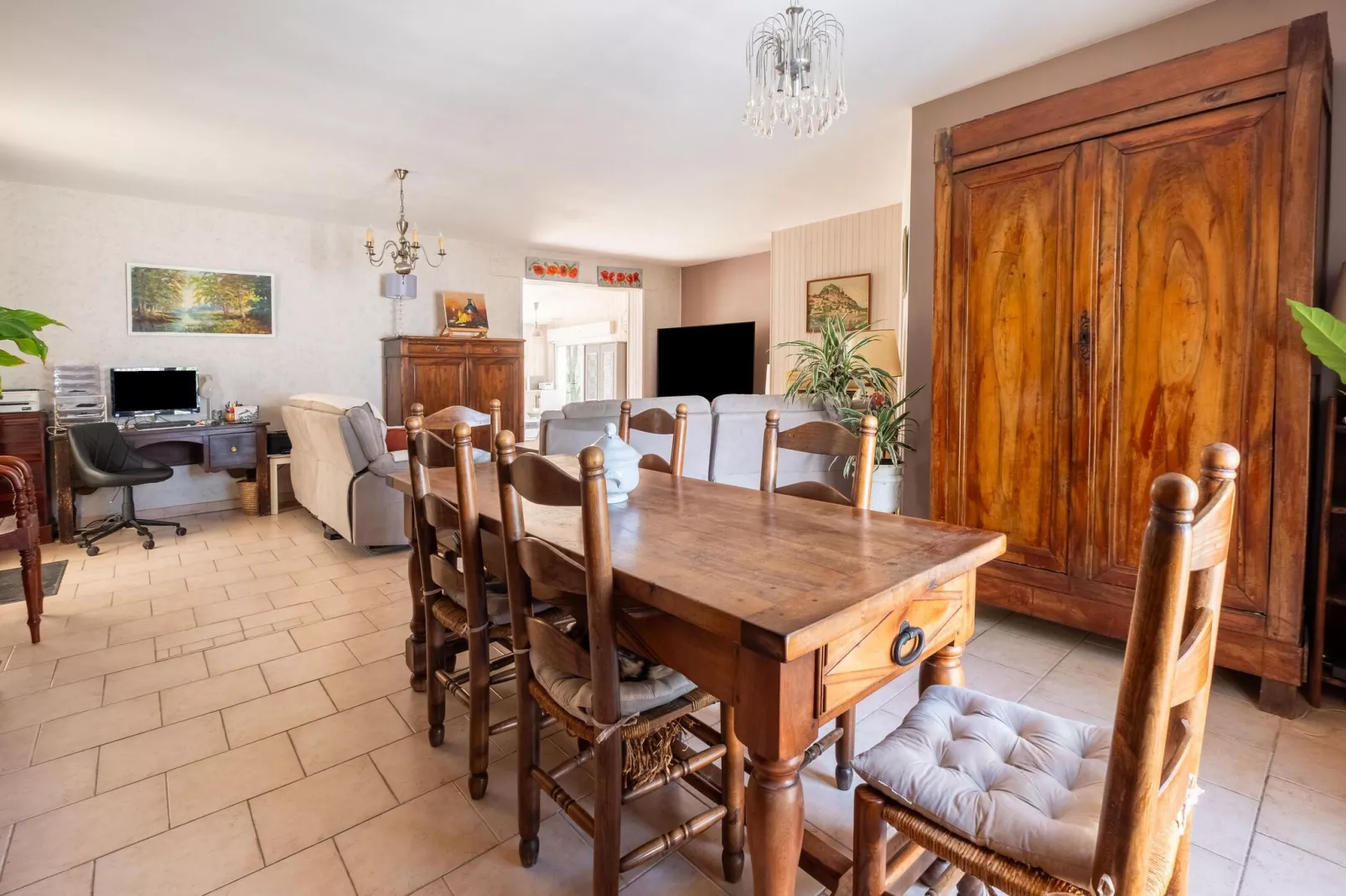 La Périgourdine-Dining room