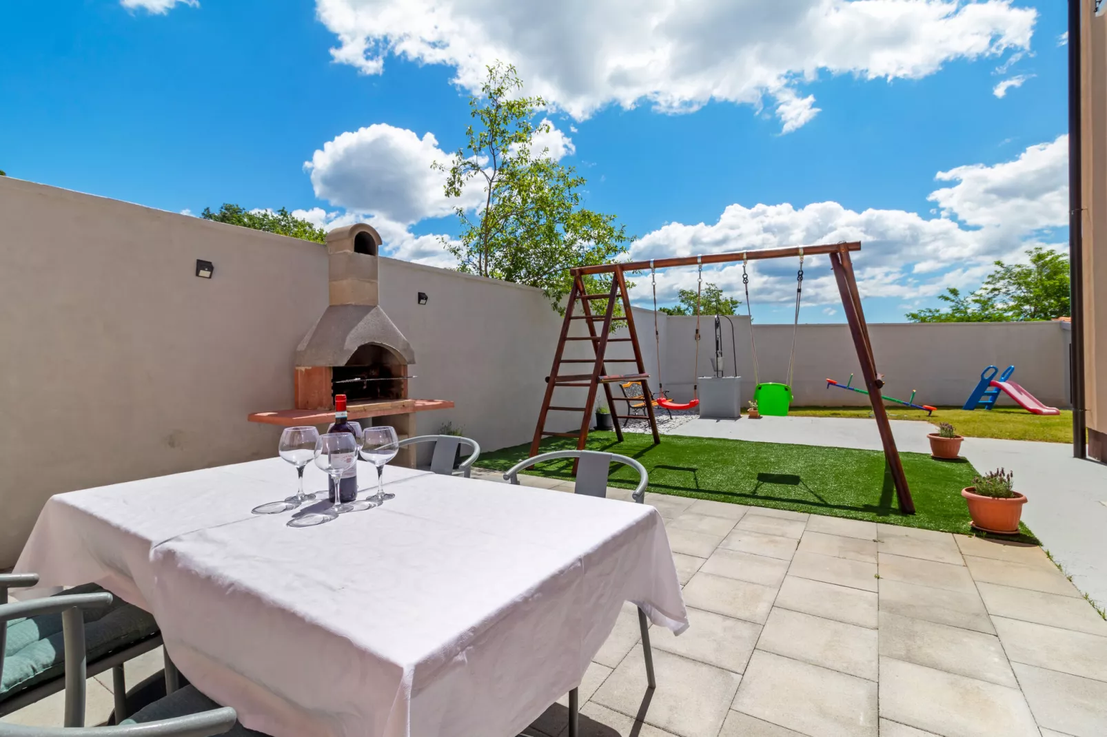 Holiday House Marin-Terrassenbalkon