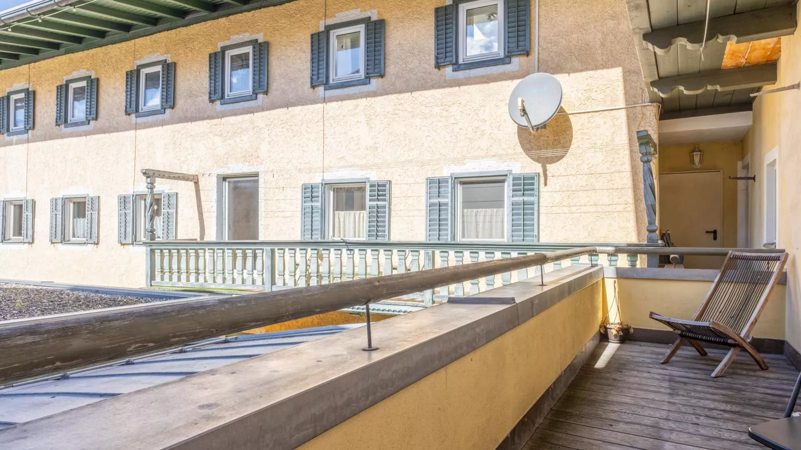 Zentral-Terrace balcony