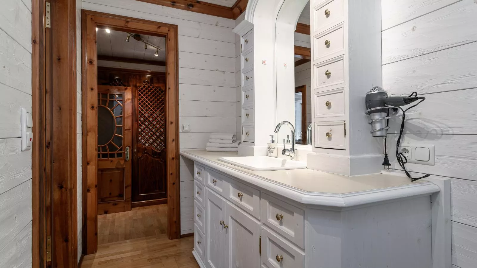Villa Kitz Kombination-Bathroom