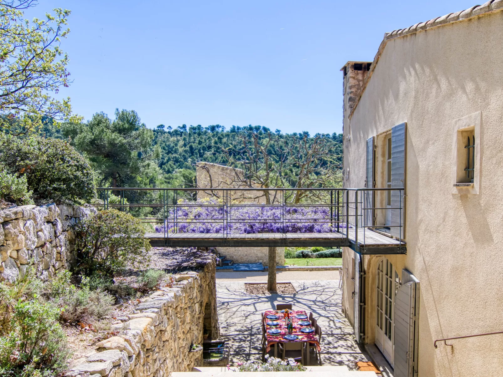 Domaine de Piegros-Outside