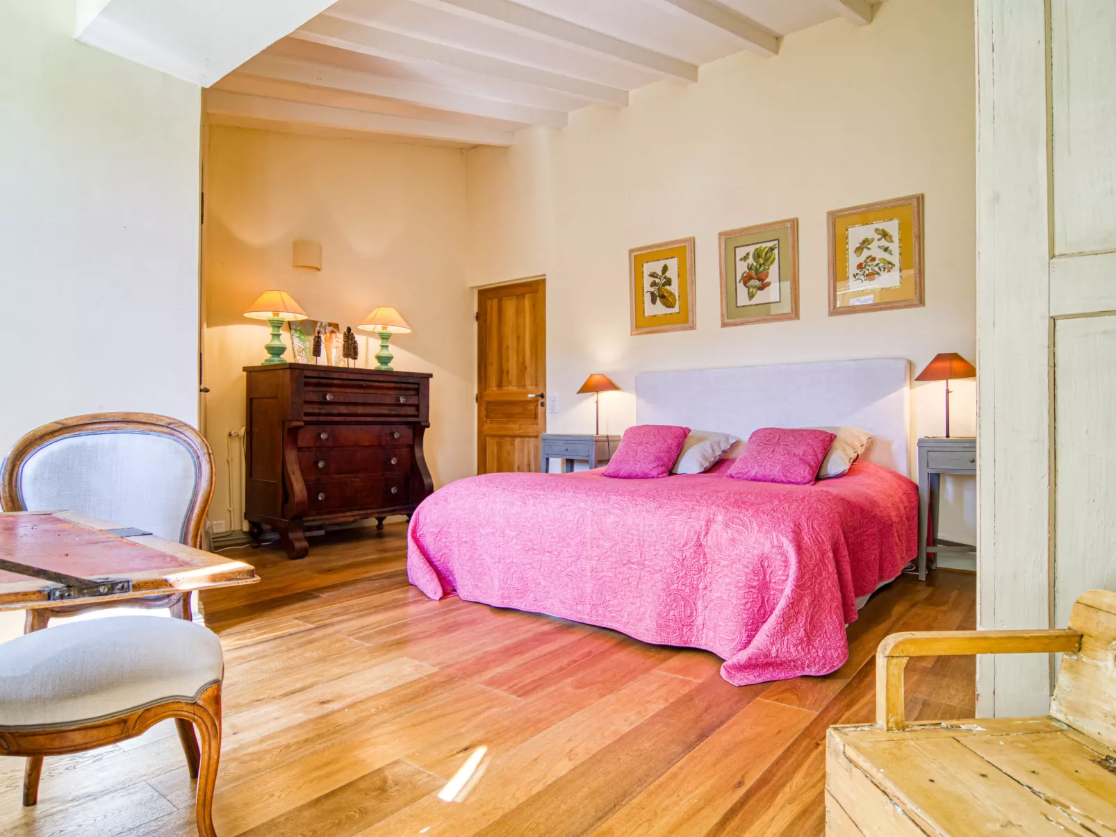 Domaine de Piegros-Inside