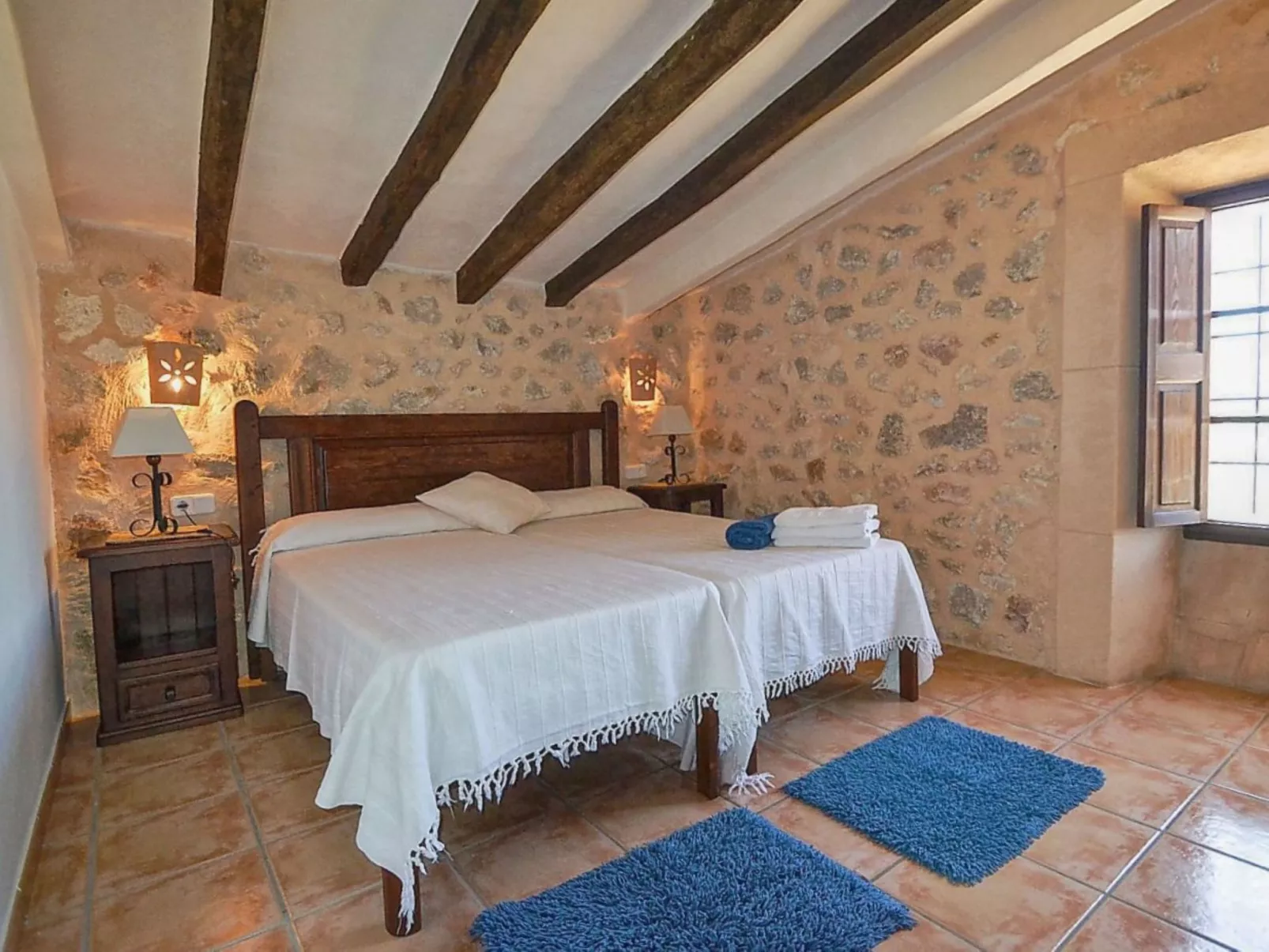 Albadallet-Inside