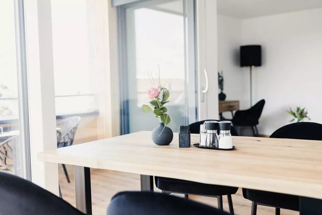 444607-Dining room