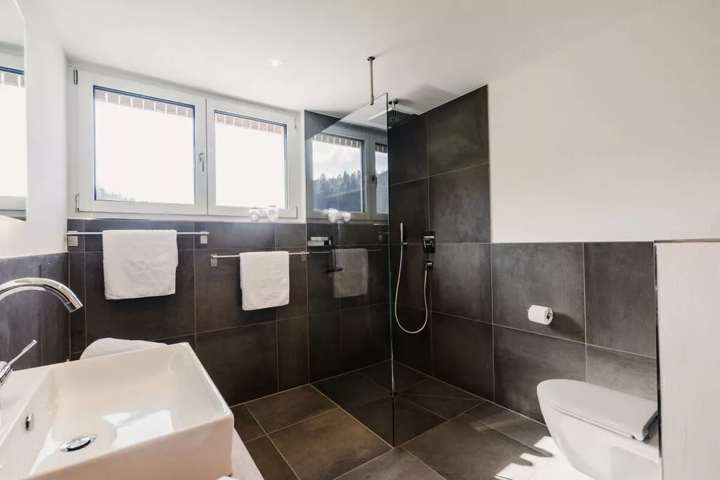444607-Bathroom