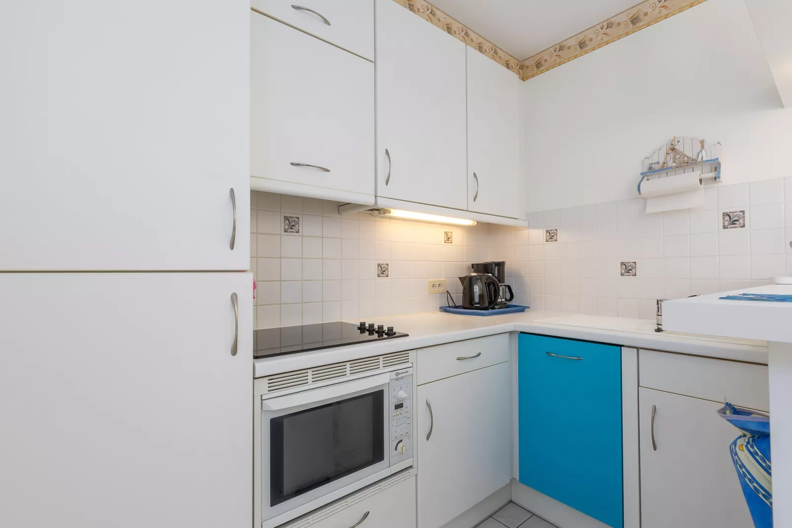Golf Azur I Biarritz 0003-Kitchen