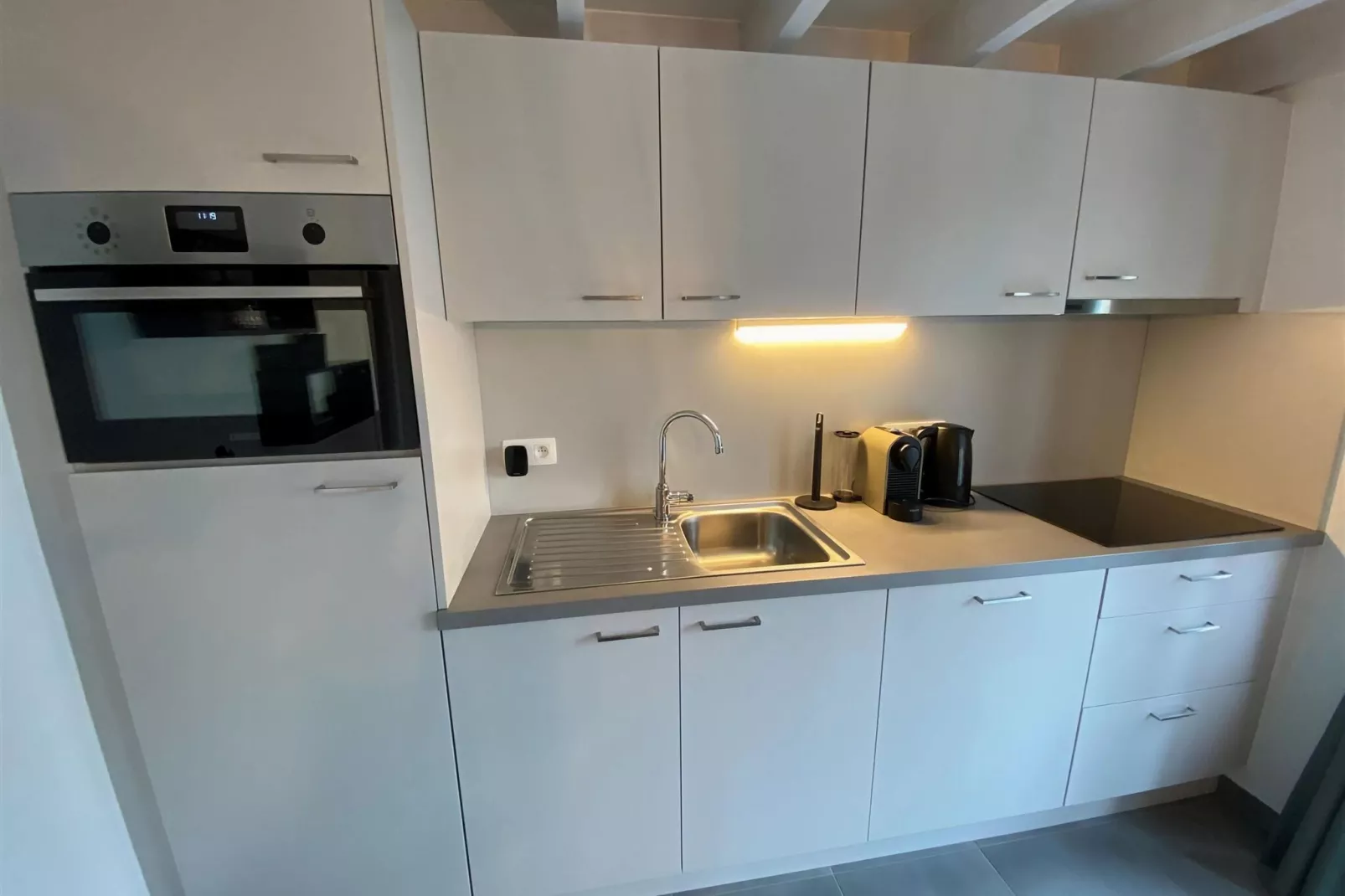 WH2 / 3-Kitchen