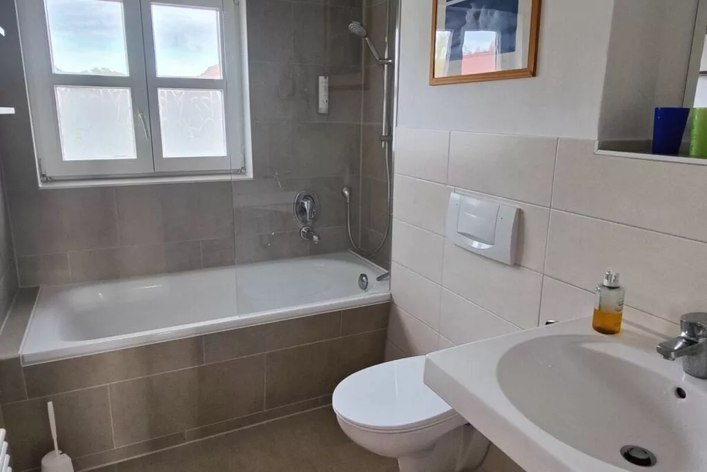 431735-Bathroom